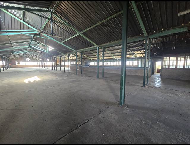 2,743M² WAREHOUSE TO LET IN ANDERBOLT